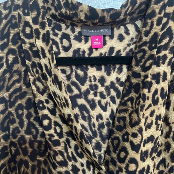 Vince Camuto Animal Print Top - Picture 2 of 4